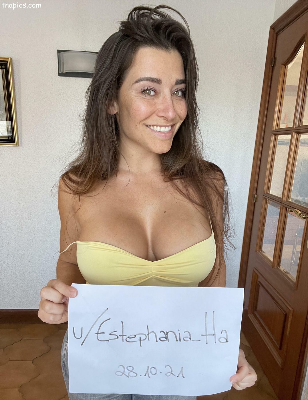 Estephania Ha naked 5
