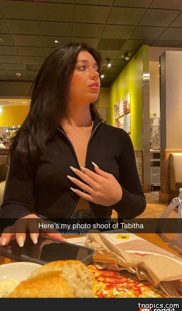 Tabitha Swatosh nude 28