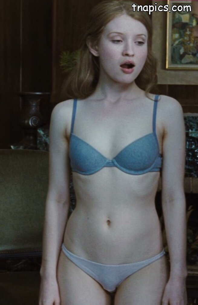 Emily Browning Nude 13
