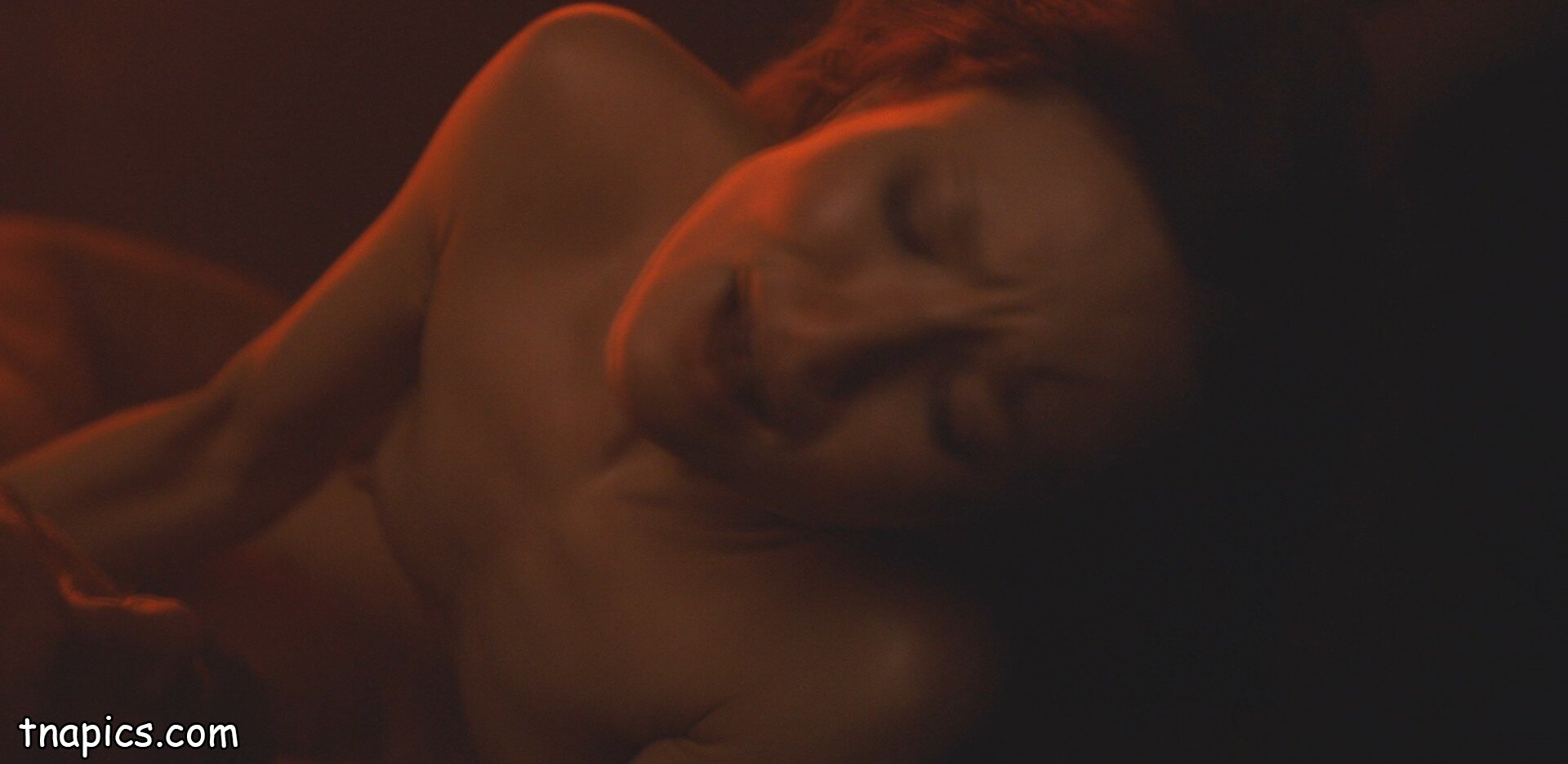 Emily Browning Nude 37