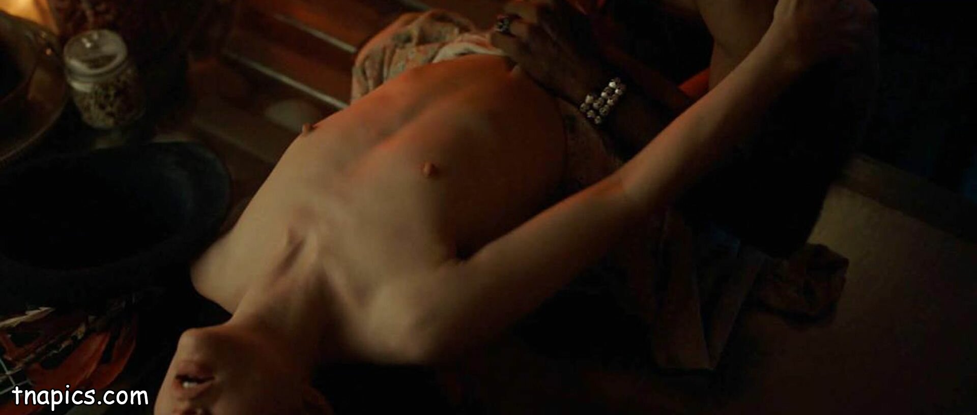 Emily Browning Nude 44