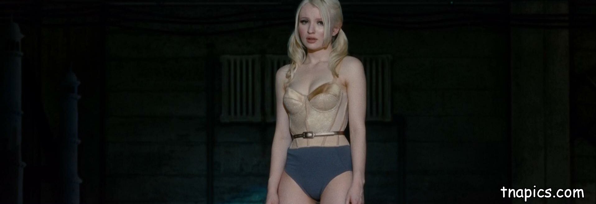 Emily Browning Nude 55