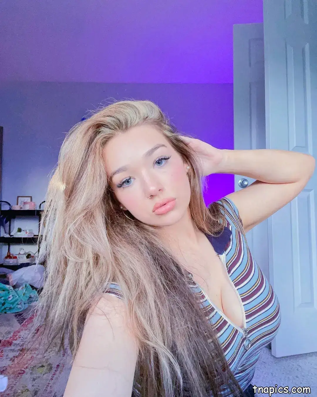 Baylen Dupree Nude And Sexy Photos