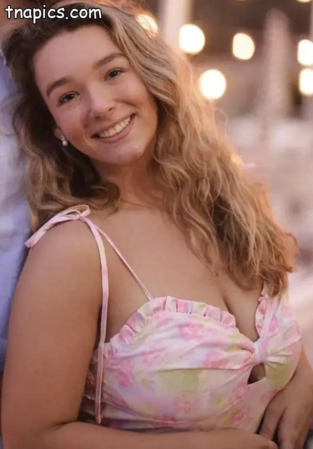 Baylen Dupree Nude 12