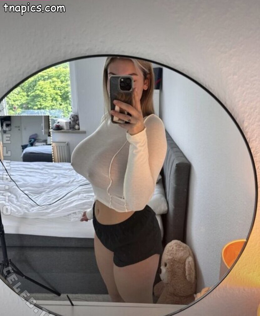 Daisy Wilson Nude 27